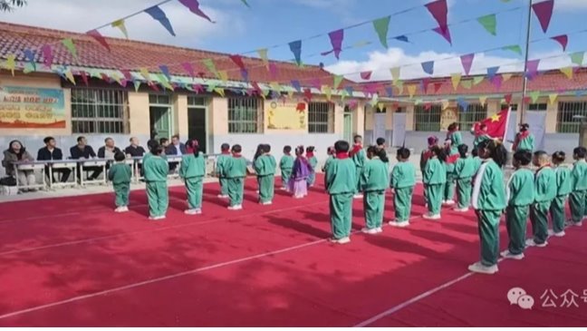 情暖六一 爱心助学——球友会·千亿球友会(中国)官方网驻村工作队开展“六一”慰问活动